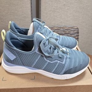 Womens Kuru Stride Move Size 9.5 Blue Haze / Lime Sorbet